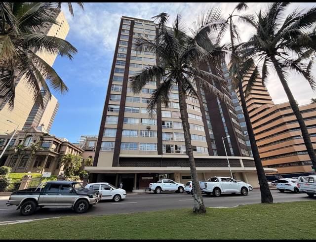 1.5 BEDROOM APARTMENT TO LET IN ESPLANADE